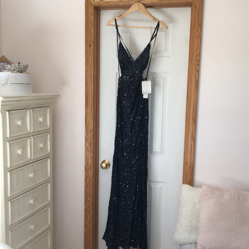 Scala prom dress NWT sapphire sequin beaded gown - Picture 3 of 9